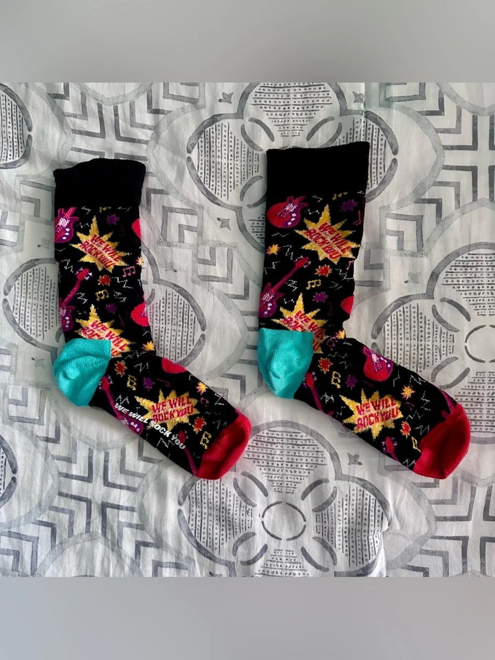 Happy Socks x Queen We Will Rock You Unisex socks